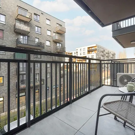 Appartamento Prestizowy W Sercu Wroclawia Z Parkingiem I Klimatyzacja By Renters Prestige *